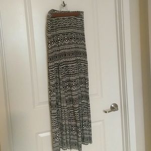 Double slit Black & White tribal print skirt